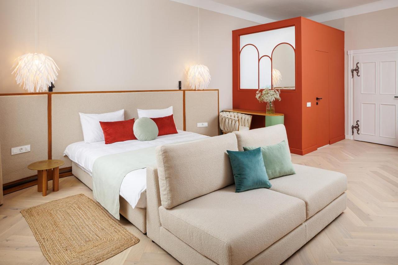 Aries' Collection Luxury Suites Брашов Екстер'єр фото