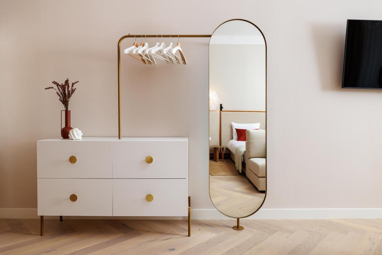 Aries' Collection Luxury Suites Брашов Екстер'єр фото